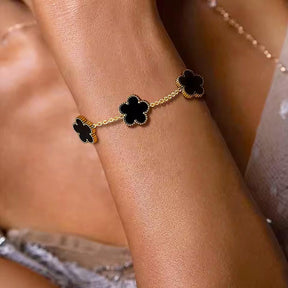 Pulseira de Trevo Preto Banhado em Ouro 18k VZ254