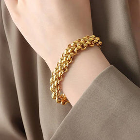 Pulseira Tripla Camada Banhado em Ouro 18k VZ150