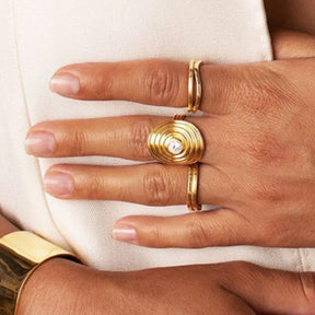 Anel Palata Singular com Zircônia Banhado em Ouro 18k VZ186