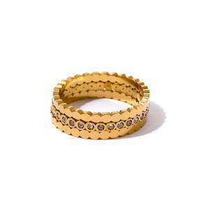 Anel Triplo com Zircônia Banhado em Ouro 18k VZ160